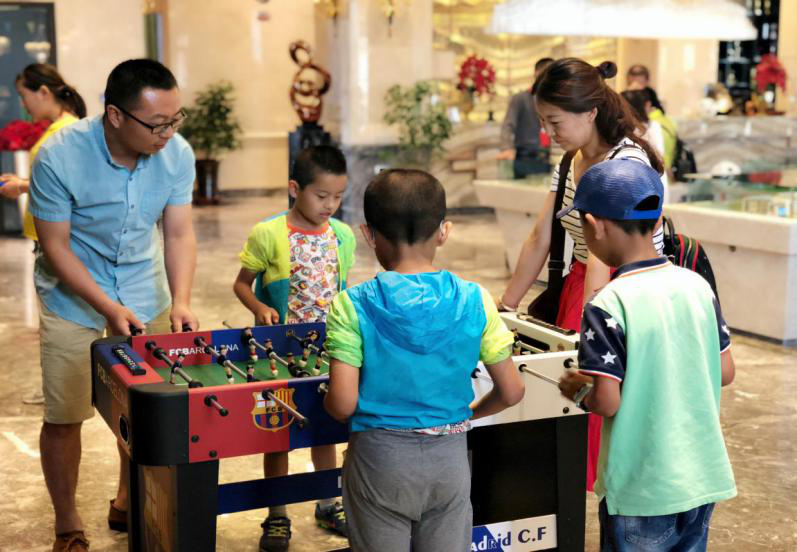 百酈灣舉辦“激情夏日，足球盛宴”活動(dòng)