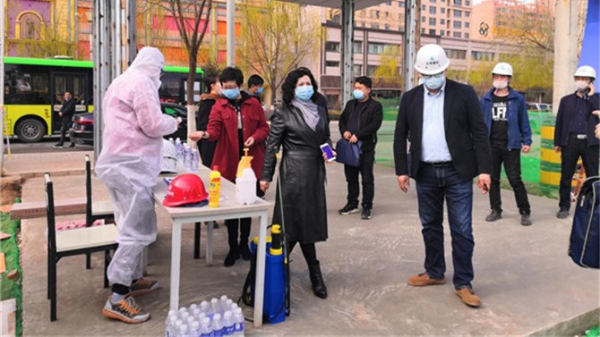 臨夏市縣級領(lǐng)導(dǎo)、工商聯(lián)主席一行調(diào)研百酈天香項目